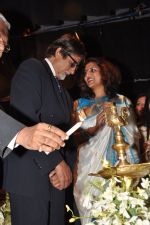 Amitabh Bachchan at Mumbai University event in Mumbai on 11th Jan 2013 (24).JPG